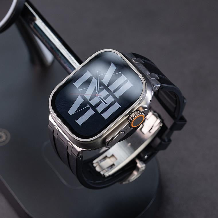 Bracelet en silicone NovaLink pour Apple Watch avec adaptateur en titane