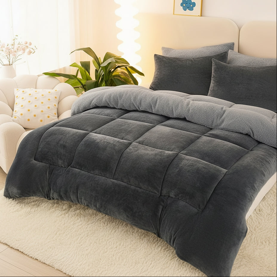 Velvloft Lammfell-Steppdecke mit Karomuster-Design