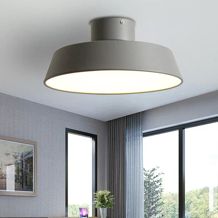 Plafonnier LED rond fin nordique Nordia pour espaces de vie