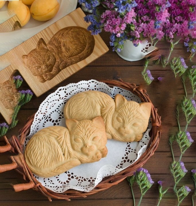 Engraved Wooden Cookie Molds With Pastry Stamps For Gingerbread And Biscuits