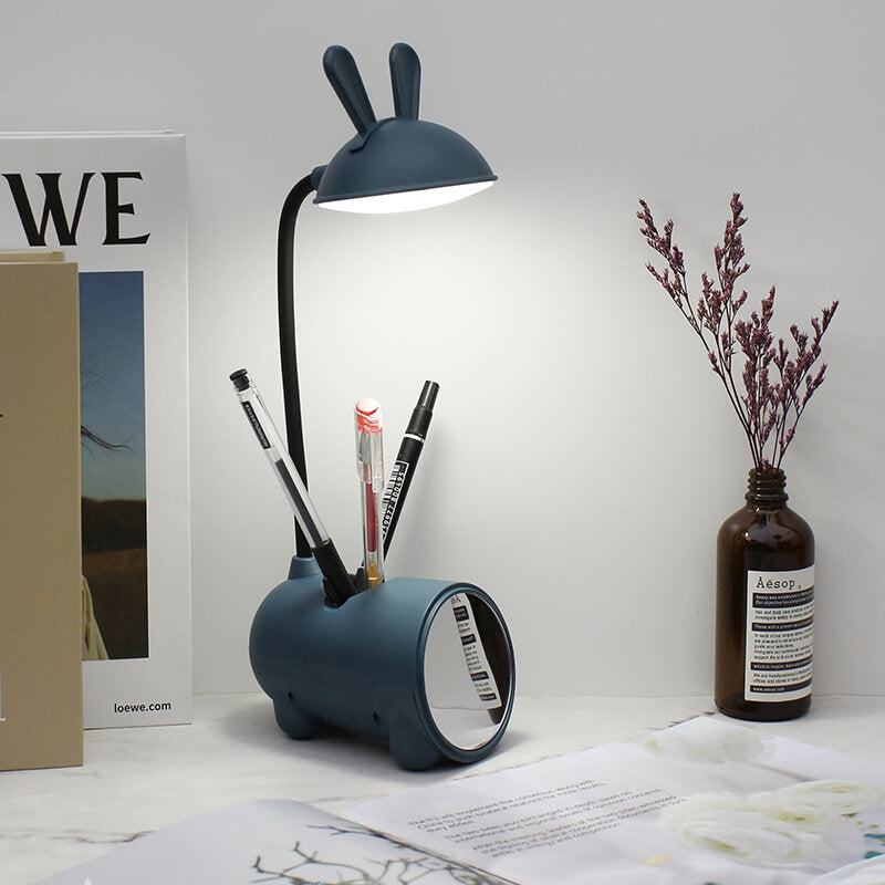 Kreslená kreativní LED stolní lampa ve tvaru králíka s dotykovým ovládáním a držákem na pero, napájená přes USB