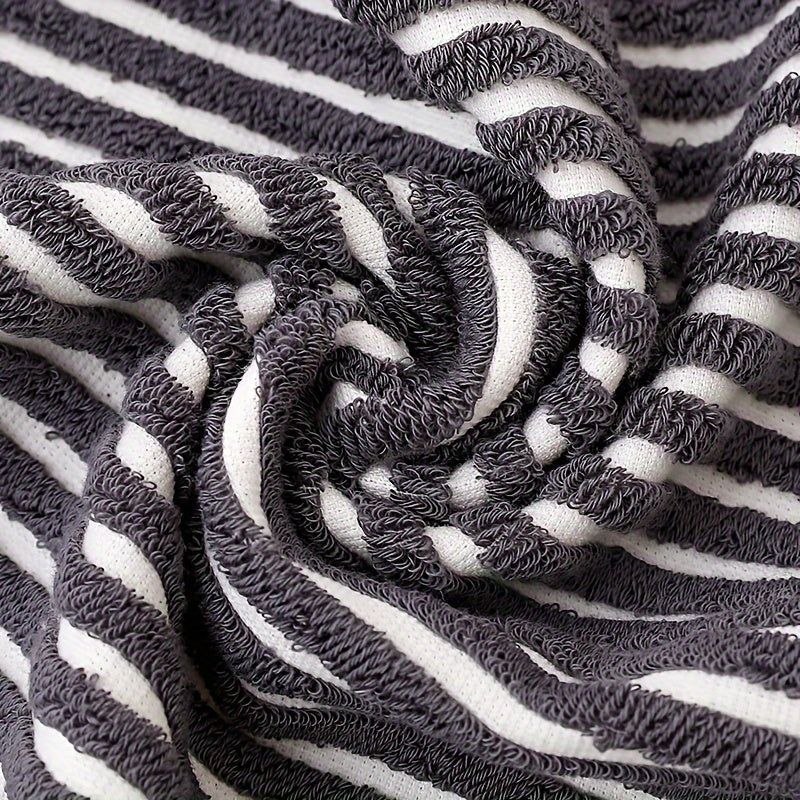 Striptex Baumwollhandtücher mit gestreiftem Design und Aufhängeschlaufe