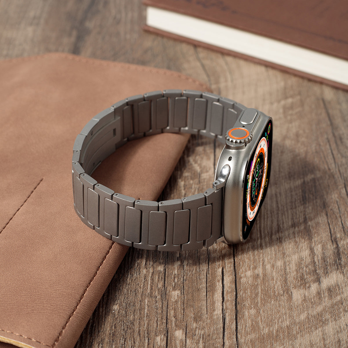 Astra Titanium szíj 2.0 Apple Watch Ultra kiadáshoz