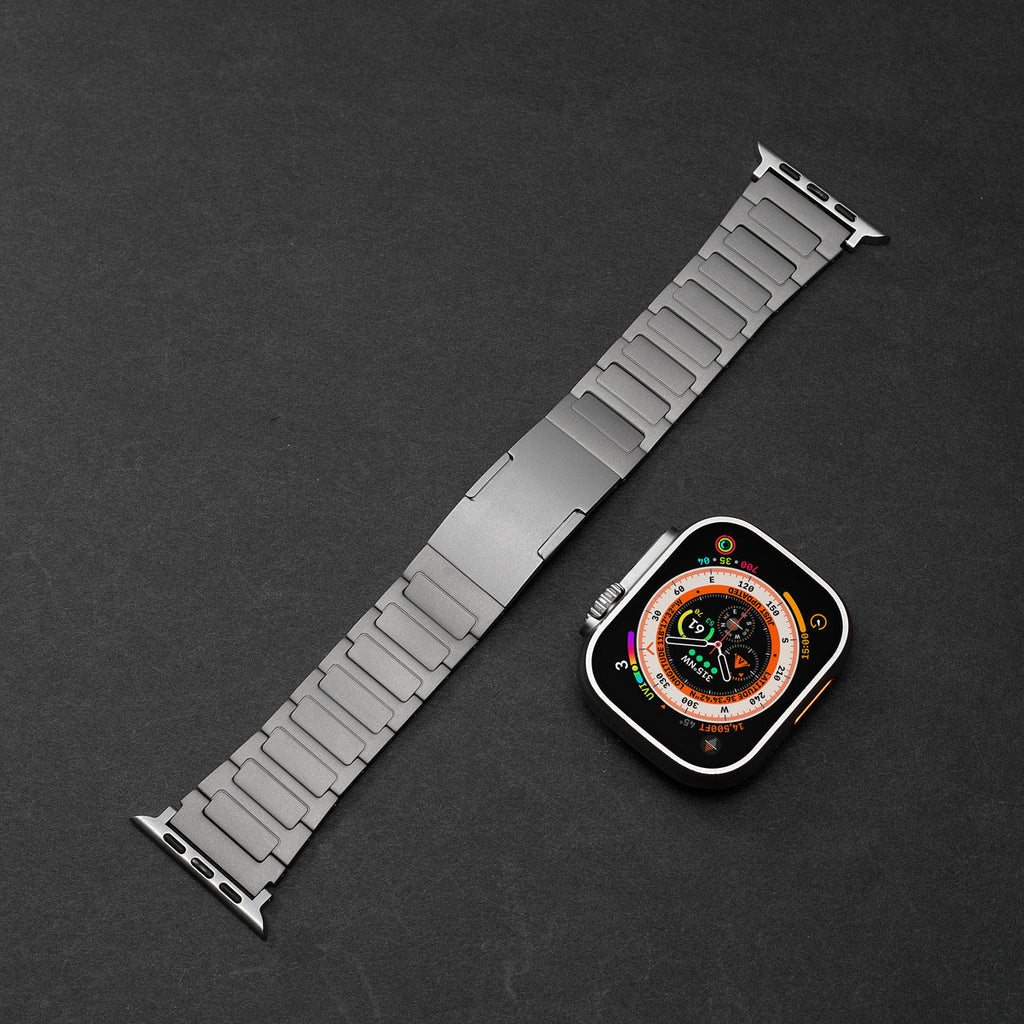 Astra Titanium szíj 2.0 Apple Watch Ultra kiadáshoz