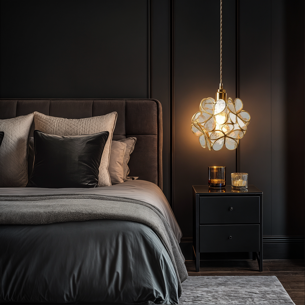 Liora Glass Pendellampe med Nordisk Blomstermotiv