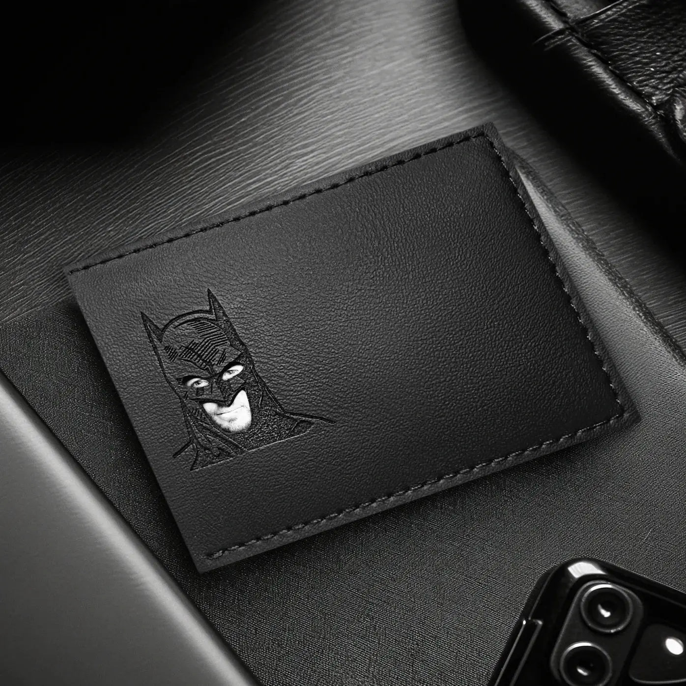 Superhero-ID-Wallet – Transform into a hero in seconds!