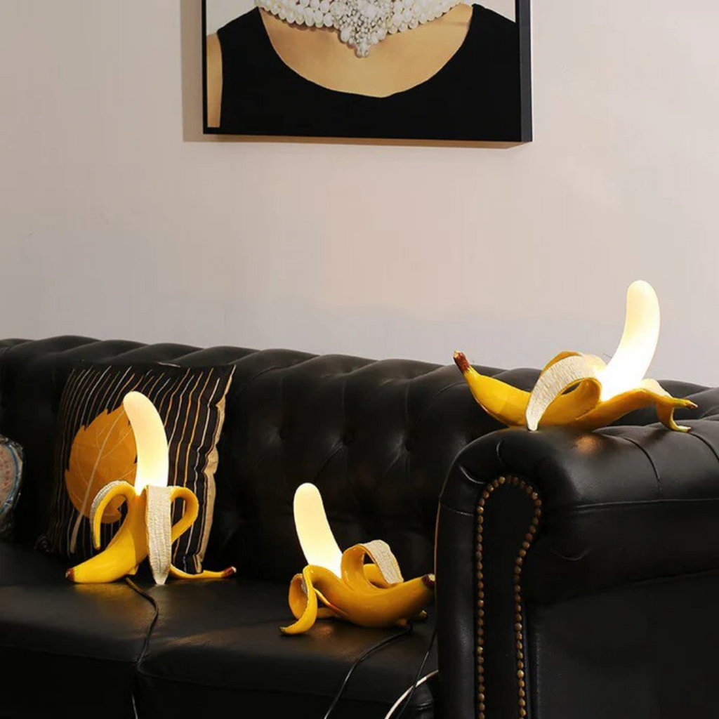 LumaBloom Bananenförmige Goldene LED-Tischlampe für Wohnkultur