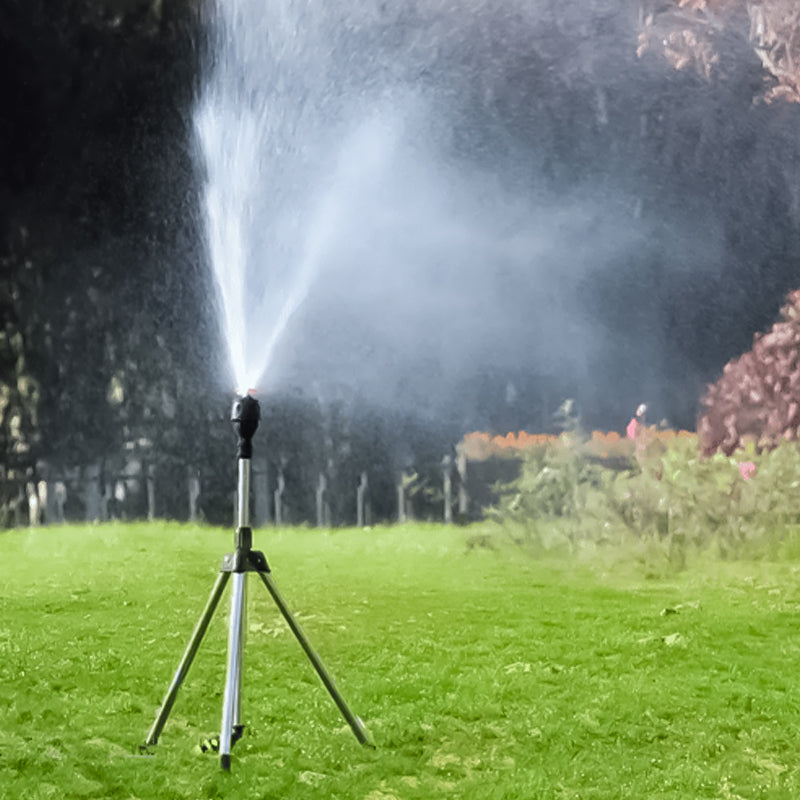 Aspersor de agua giratorio con trípode para cobertura de jardín y patio, fácil de colocar