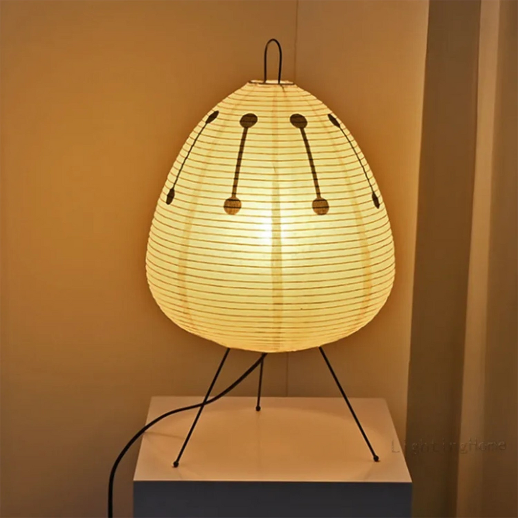 Lampadaire NovaNest avec abat-jour en papier de riz et cadre en bambou