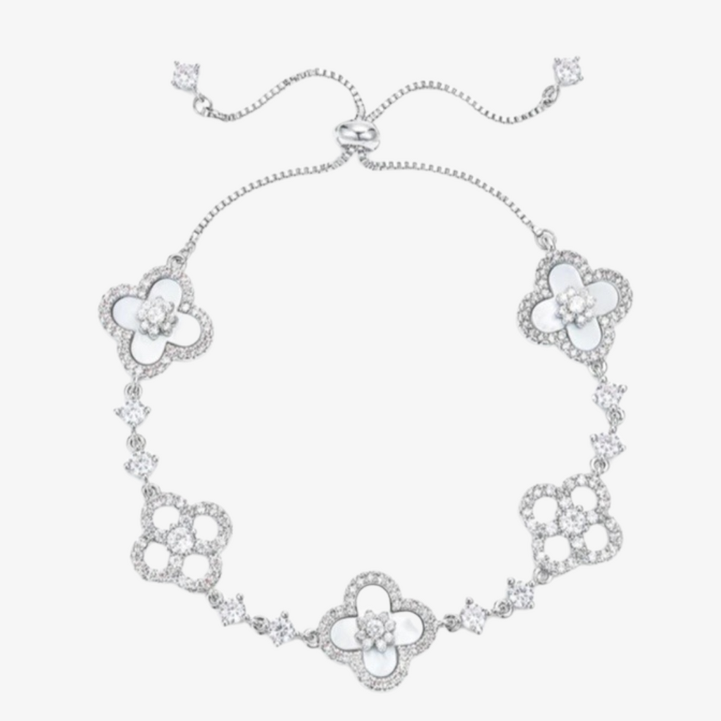 Nova Clover Bracelet With Clover Motif For Everyday Style