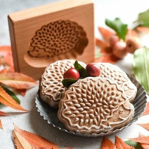 Engraved Wooden Cookie Molds With Pastry Stamps For Gingerbread And Biscuits