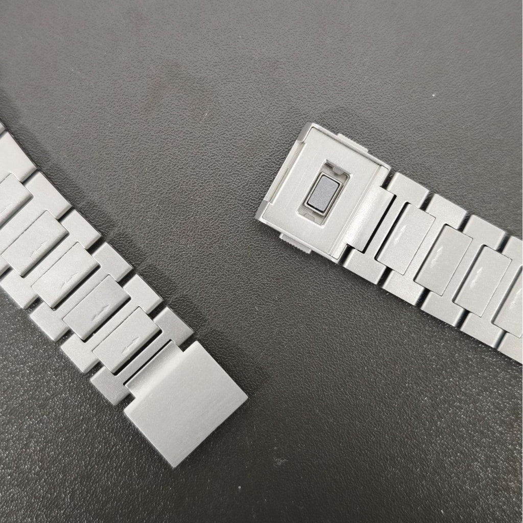 Cinturino in Acciaio Inossidabile Aurex per Apple Watch con Chiusura Magnetica