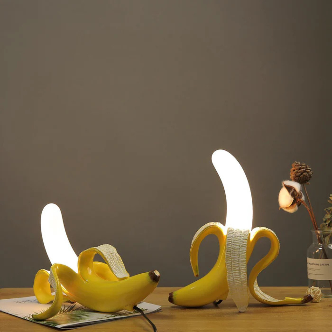 LumaBloom Bananenförmige Goldene LED-Tischlampe für Wohnkultur