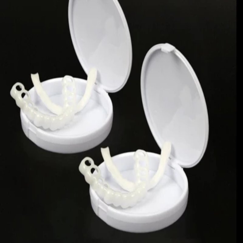 Snap-On Dentures Essentials kolekce pro každodenní nošení s možnostmi výměny