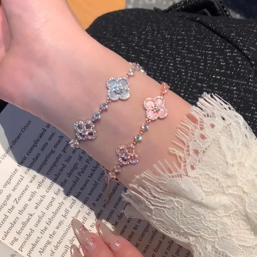 Nova Clover Bracelet With Clover Motif For Everyday Style