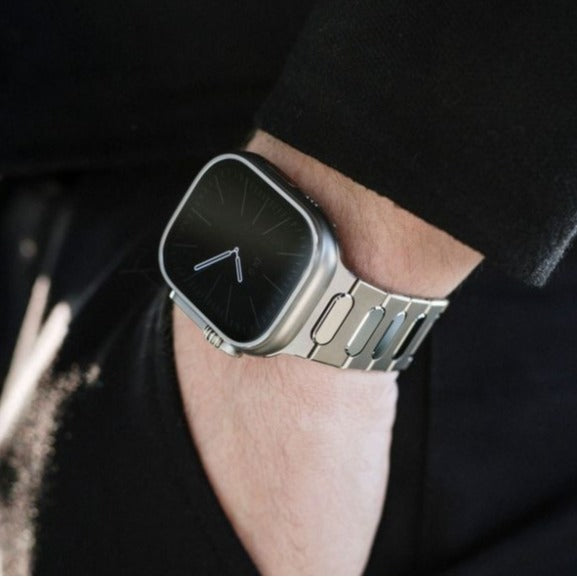 Aero titanarmbånd med sommerfugllås for Apple Watch