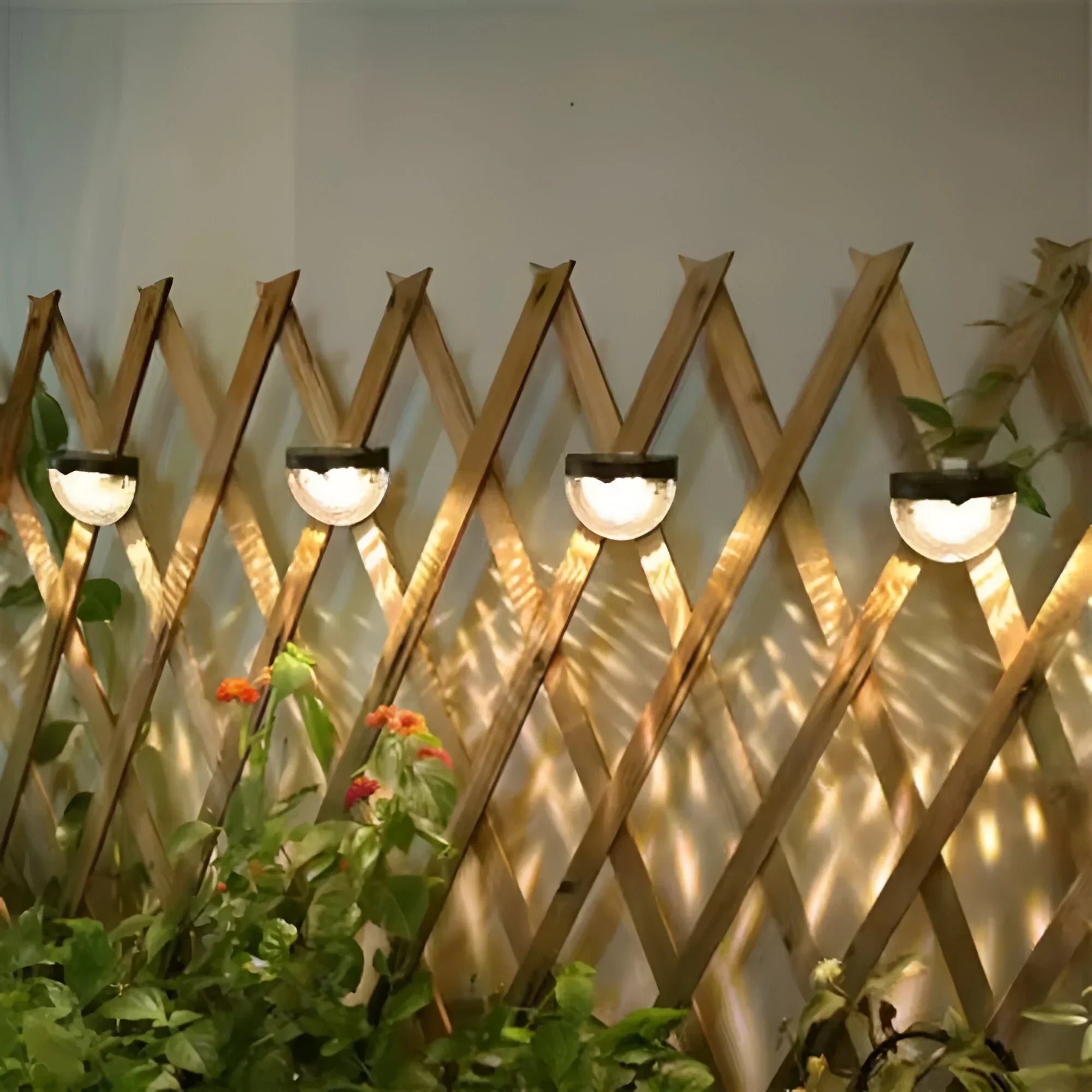 Luce solare da parete per giardino LumiWall per patio e recinzione