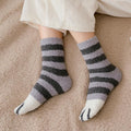 Fluffy Cat Paw Socks With Soft Claw Print Cozy Winter Comfort