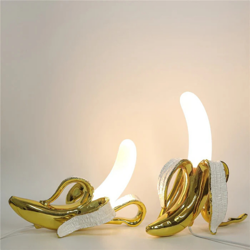 LumaBloom Bananenförmige Goldene LED-Tischlampe für Wohnkultur