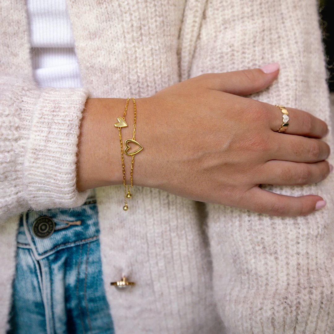 Duo Heart Bracelets By Luna With Matching Pendants For Daily Wear