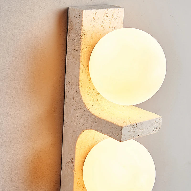 Stone Deco Væglampe Med Frostet Glas Skærm Fra Astra