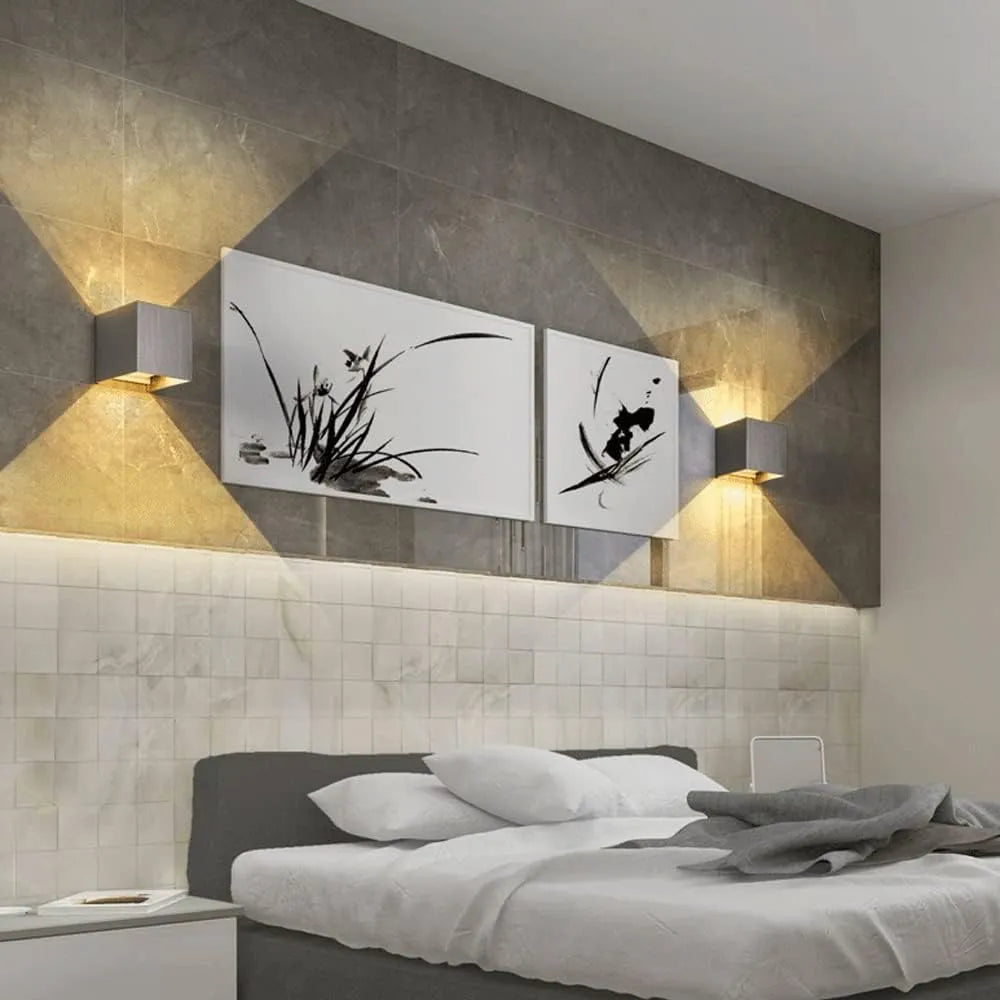 ElegantBeam schlanke Wandleuchte mit minimalistischem Design für edle Beleuchtung
