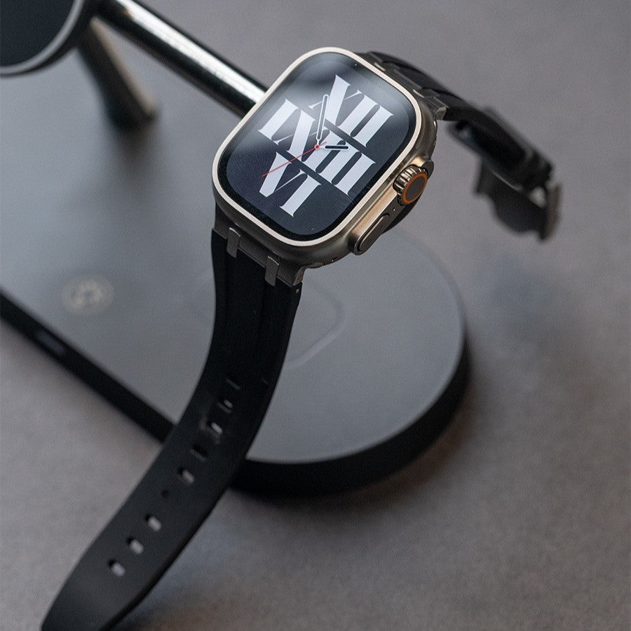Bracelet en silicone NovaLink pour Apple Watch avec adaptateur en titane