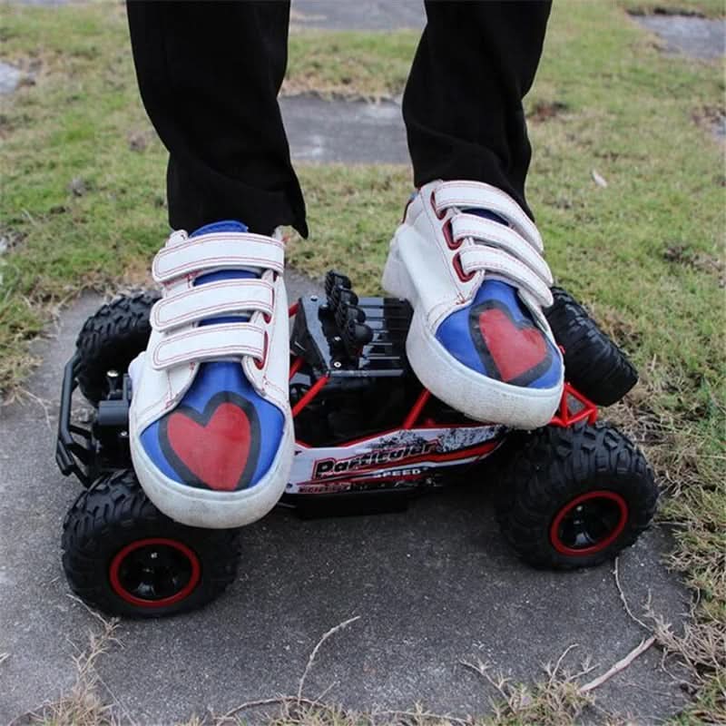 ThunderRidge X4 Rugged Remote-Control Monster Truck For All-Terrain Outdoor Adventures