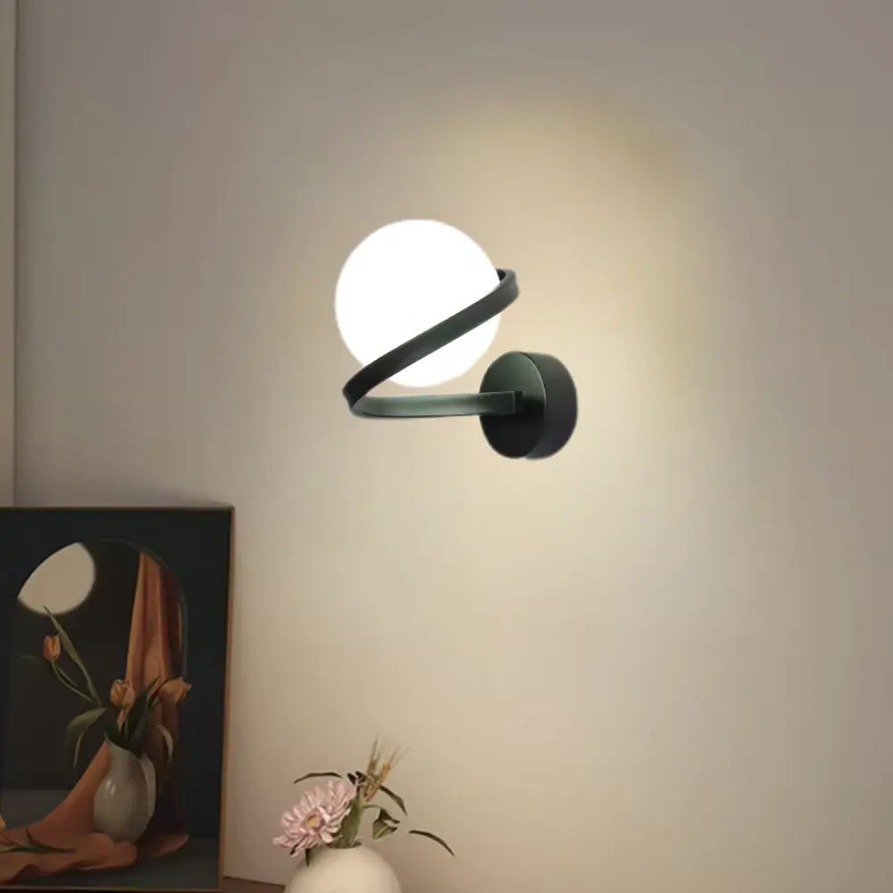 Applique Murale Intérieure Élégante Lunara par Elan Lighting pour Éclat Ambiant Doux dans Salons et Spas
