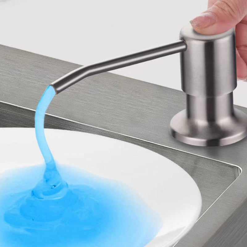 Distributeur de savon sous évier pour un remplissage facile et un accès rapide