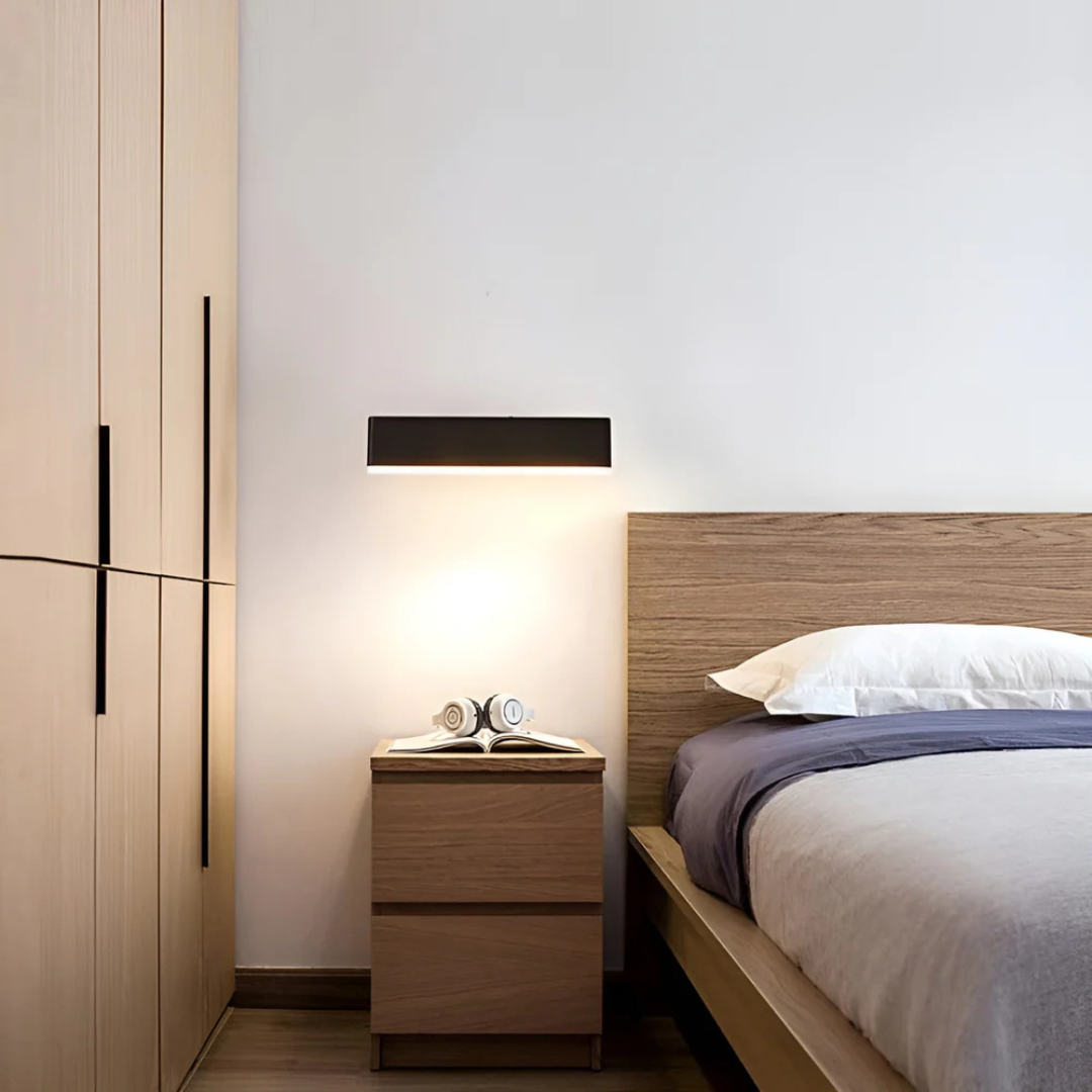 Lámpara de Pared LED Ajustable LumaNova con Cabezal Giratorio para Espacios Interiores