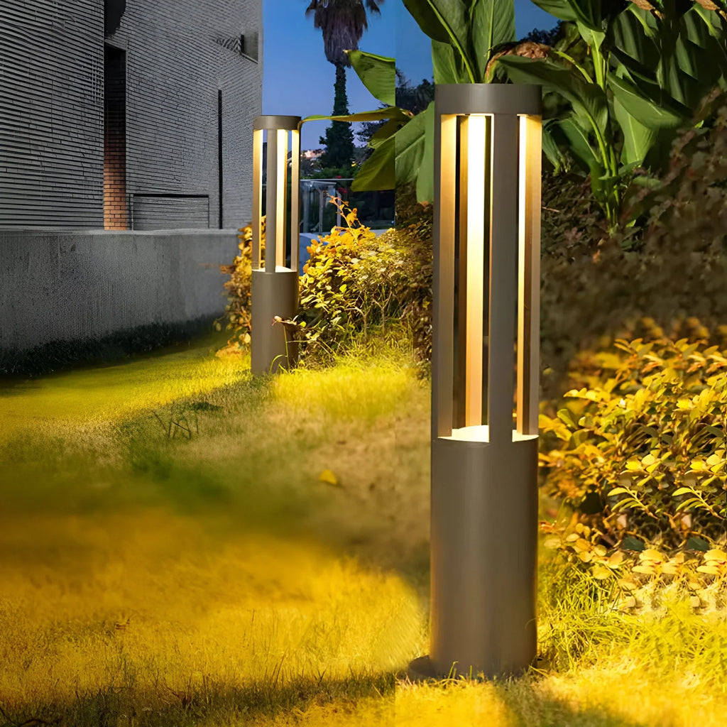 BoulderGlow LED Light With Natural Look For Gardens And Walkways