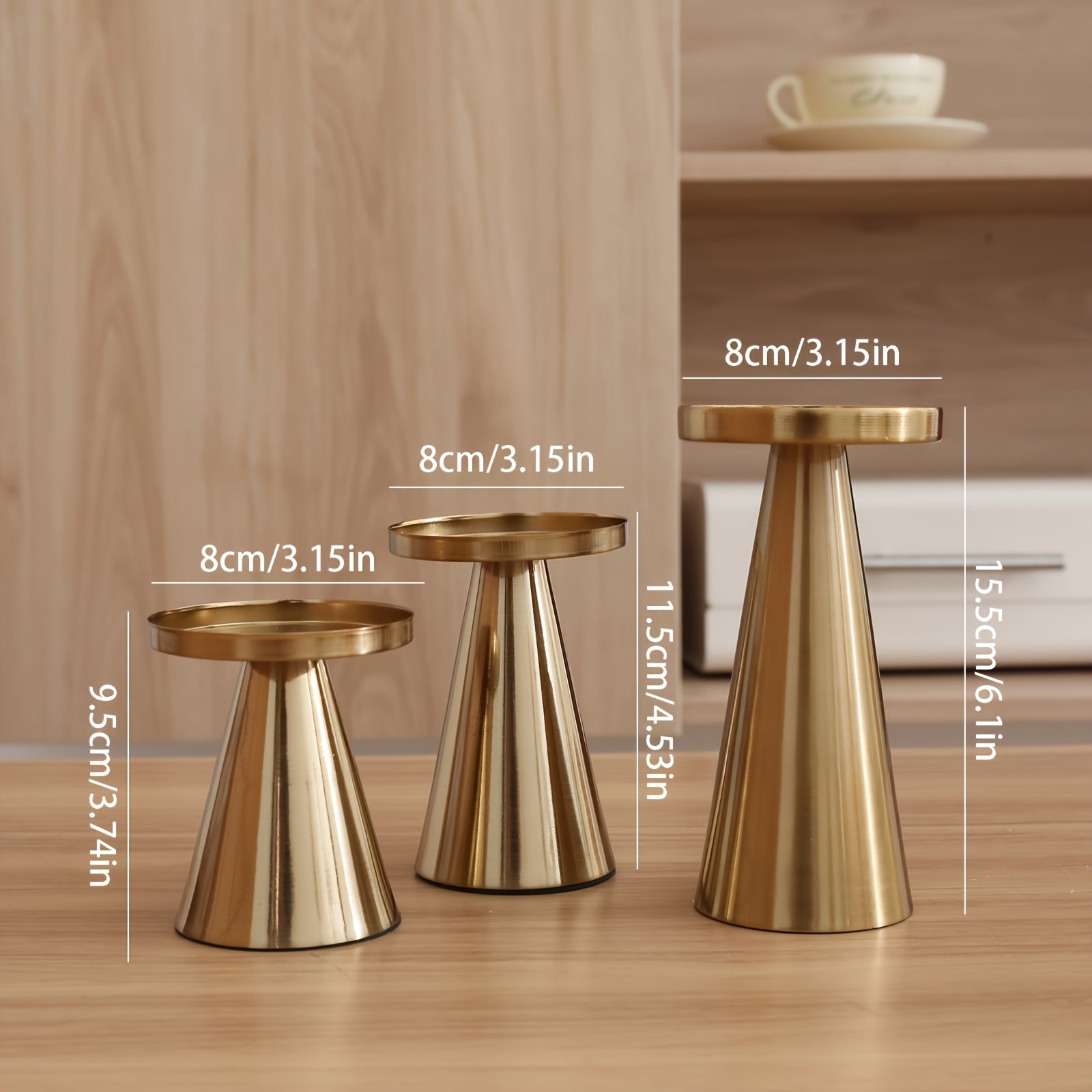 Trio Conica Dreiteiliges Eisen-Kerzenhalter-Set mit konischer Form