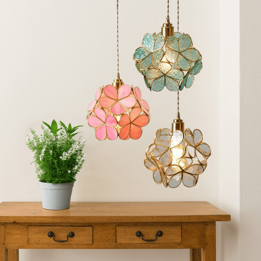 Liora Glass Pendellampe med Nordisk Blomstermotiv