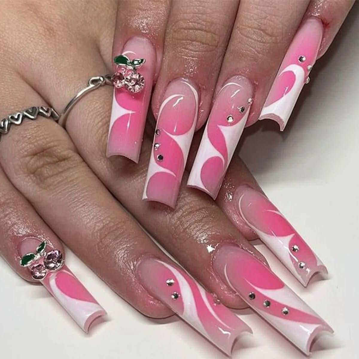 NovaGlam nalepovací nehty 24 růžových vzorů Rychlá aplikace pro okamžitý glamour pro profesionály