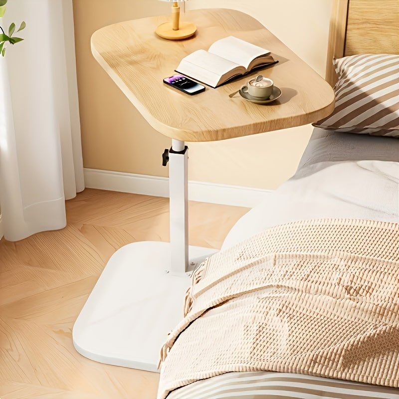 Mesa auxiliar Elara de altura ajustable con tapa de madera sobre estructura metálica para un estilo de vida moderno