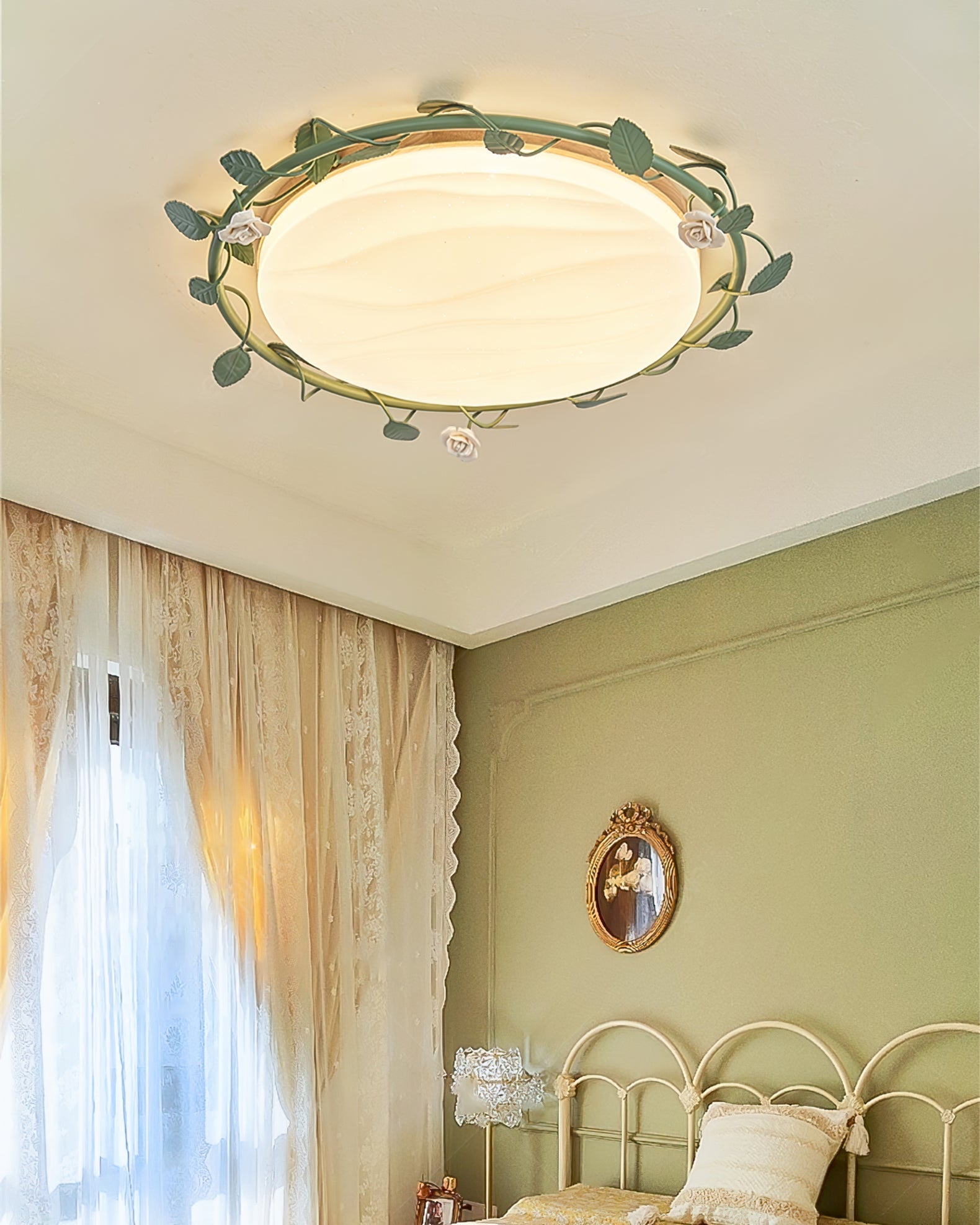 Elora romantische plafondlamp met rozenmotieven en groene accenten geïntegreerde LED-armatuur