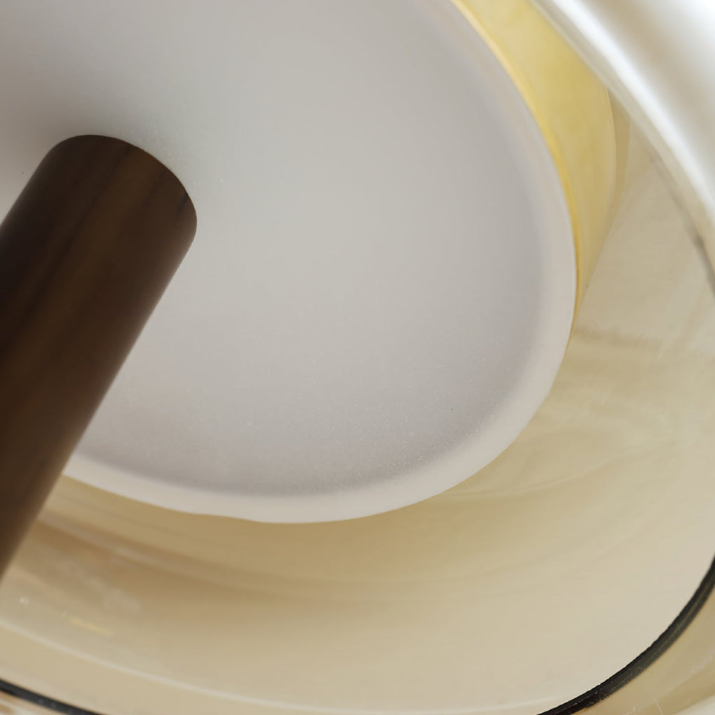 Lampe de table LED Atria en bois et laiton avec lumière d'ambiance tricolore