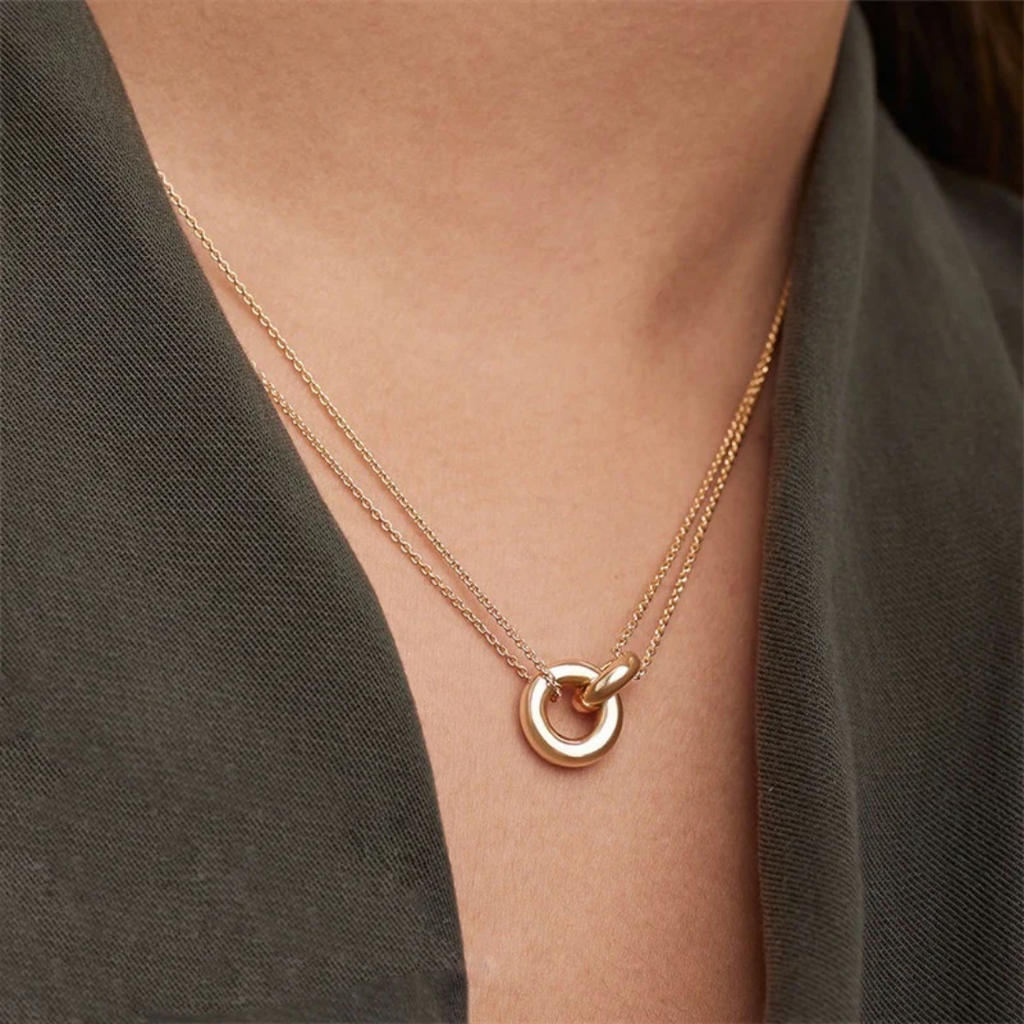 Layering Necklace From Avery With Hoop And Chain In Modern Look