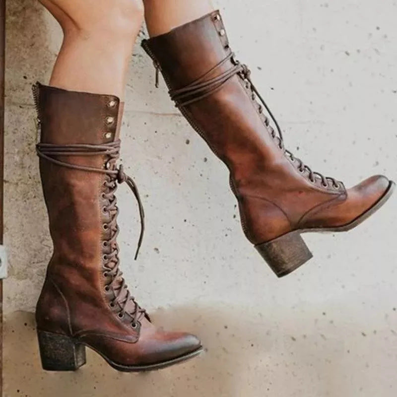 Botas altas hasta la rodilla de cuero negro de inspiración vintage con cordones delanteros y tacón grueso