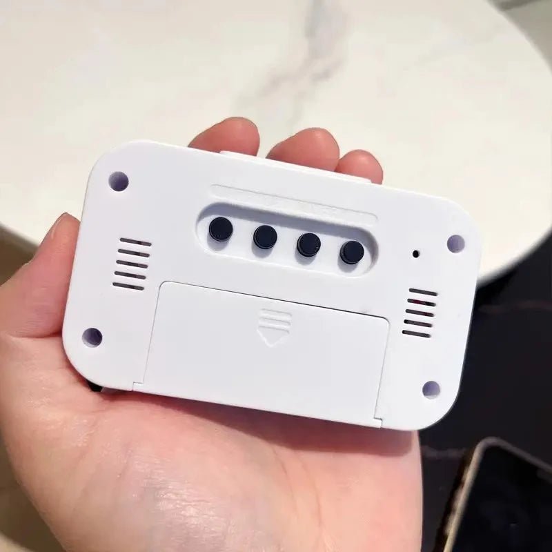 Ceas deșteptător digital LED compact NovaTime Mini cu funcție de amânare, pentru toate vârstele