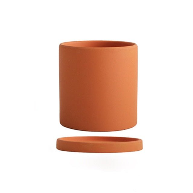 Pot de fleur en céramique intemporel avec soucoupe pour les amateurs de plantes par Verdanta
