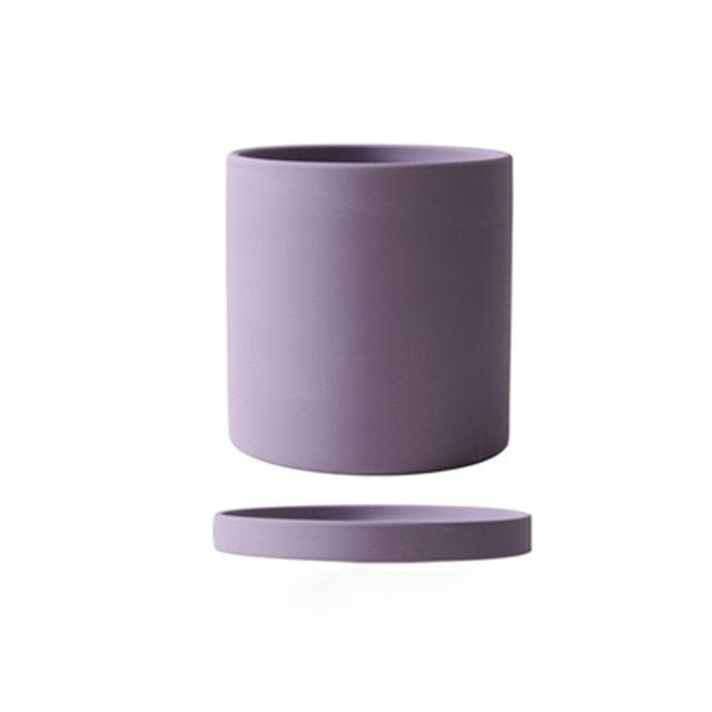 Pot de fleur en céramique intemporel avec soucoupe pour les amateurs de plantes par Verdanta