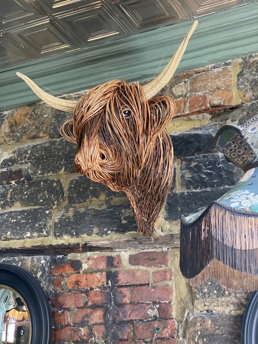 Arte de cabeza de vaca rústica PasturePiece para paredes y decoración del hogar