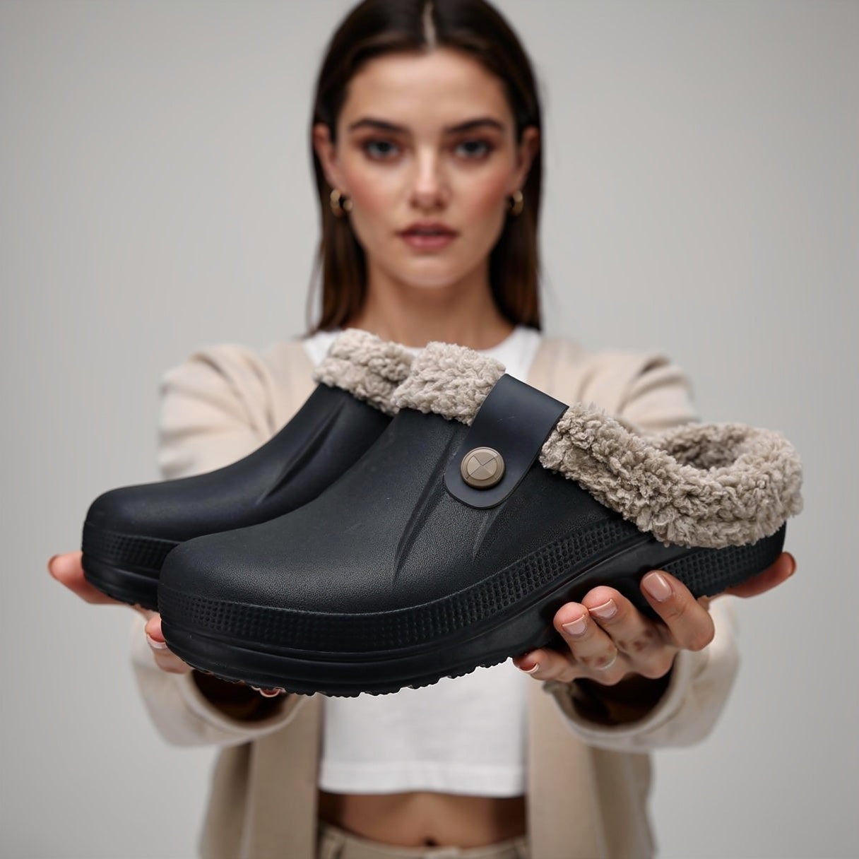 Sabots confort pour femmes avec semelle antidérapante, mules ergonomiques à enfiler pour un port toute la journée