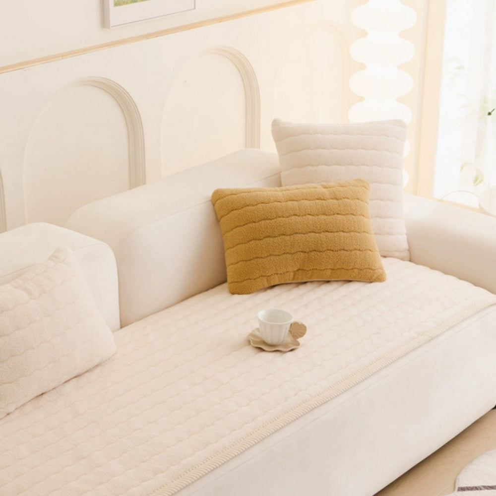 PlushGuard Dense Sofa Cover For Soft Scratch Protection