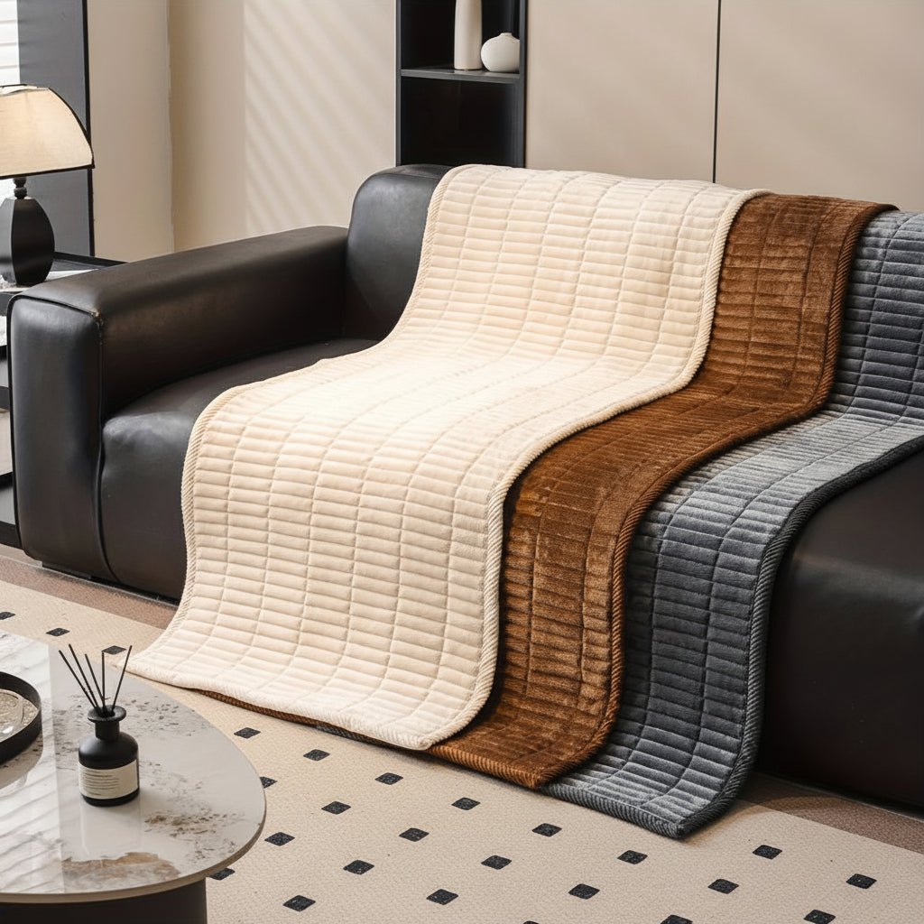 Furniguard vadderat mikrofiberöverdrag för soffa för ultimat skydd och komfort