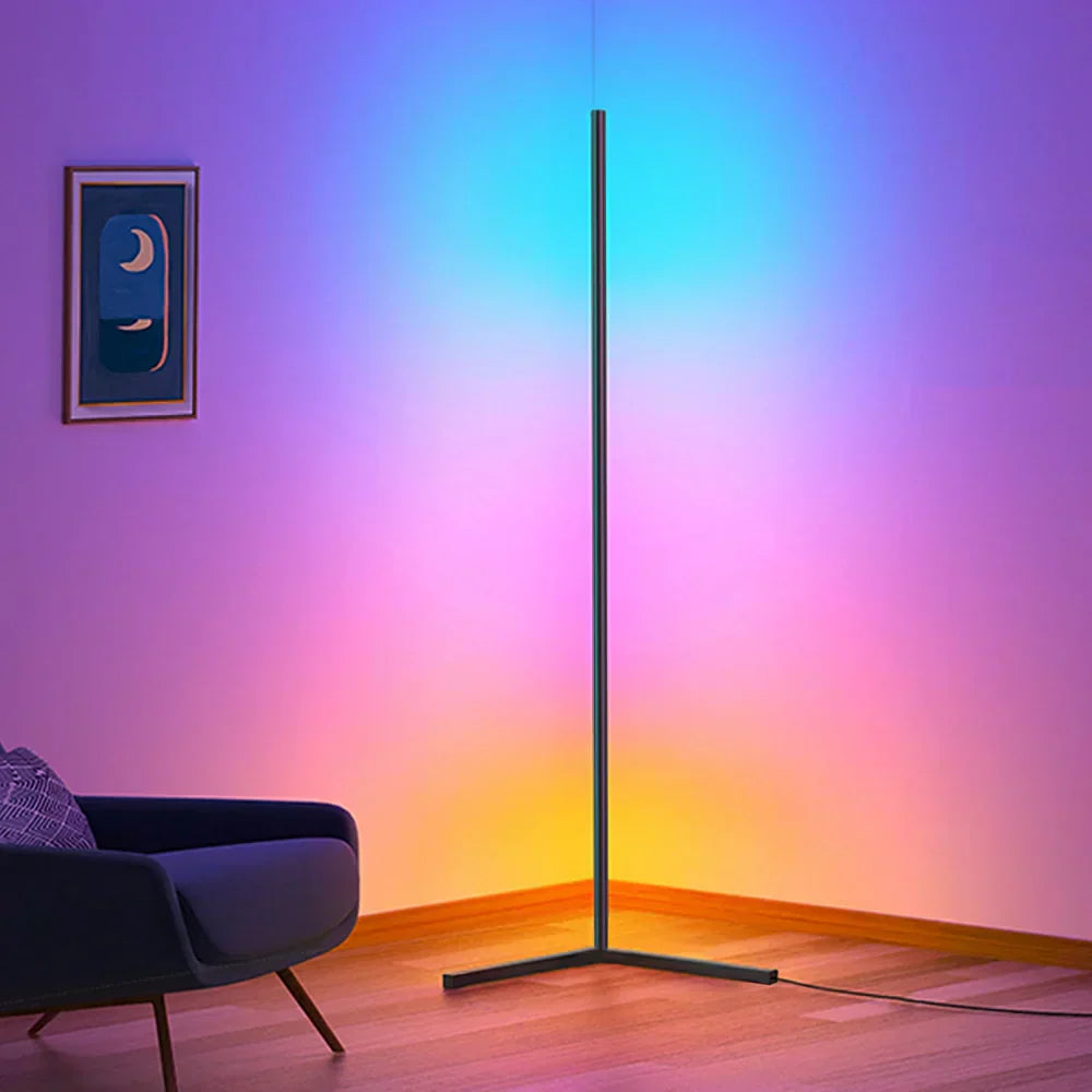 LuminaLux Smart Justerbar Gulvlampe Med App- og Styring via Stemmekommandoer til Stemning