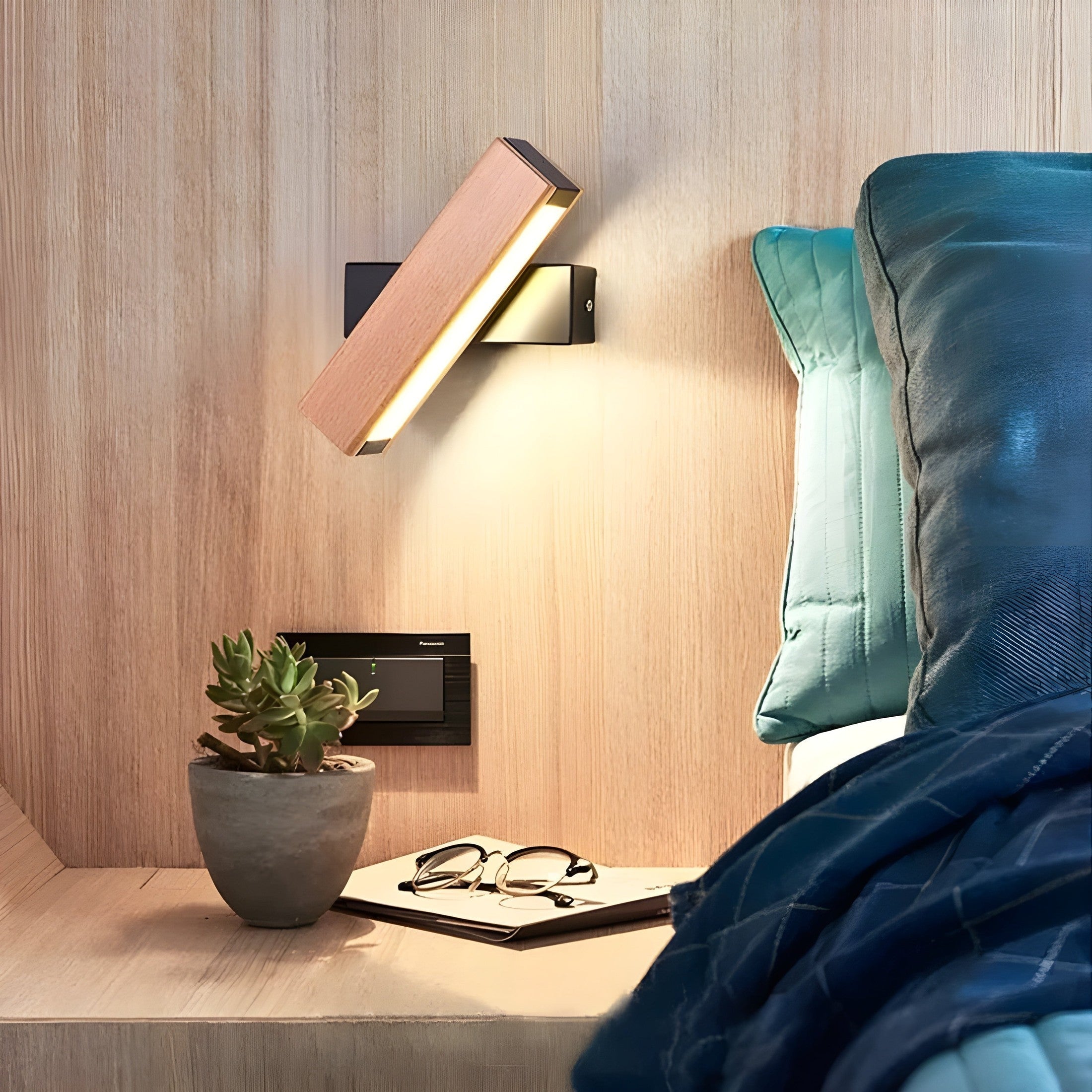 Nova Skandinavisk Varm LED Vägglampa i Trä med Naturliga Trädetaljer