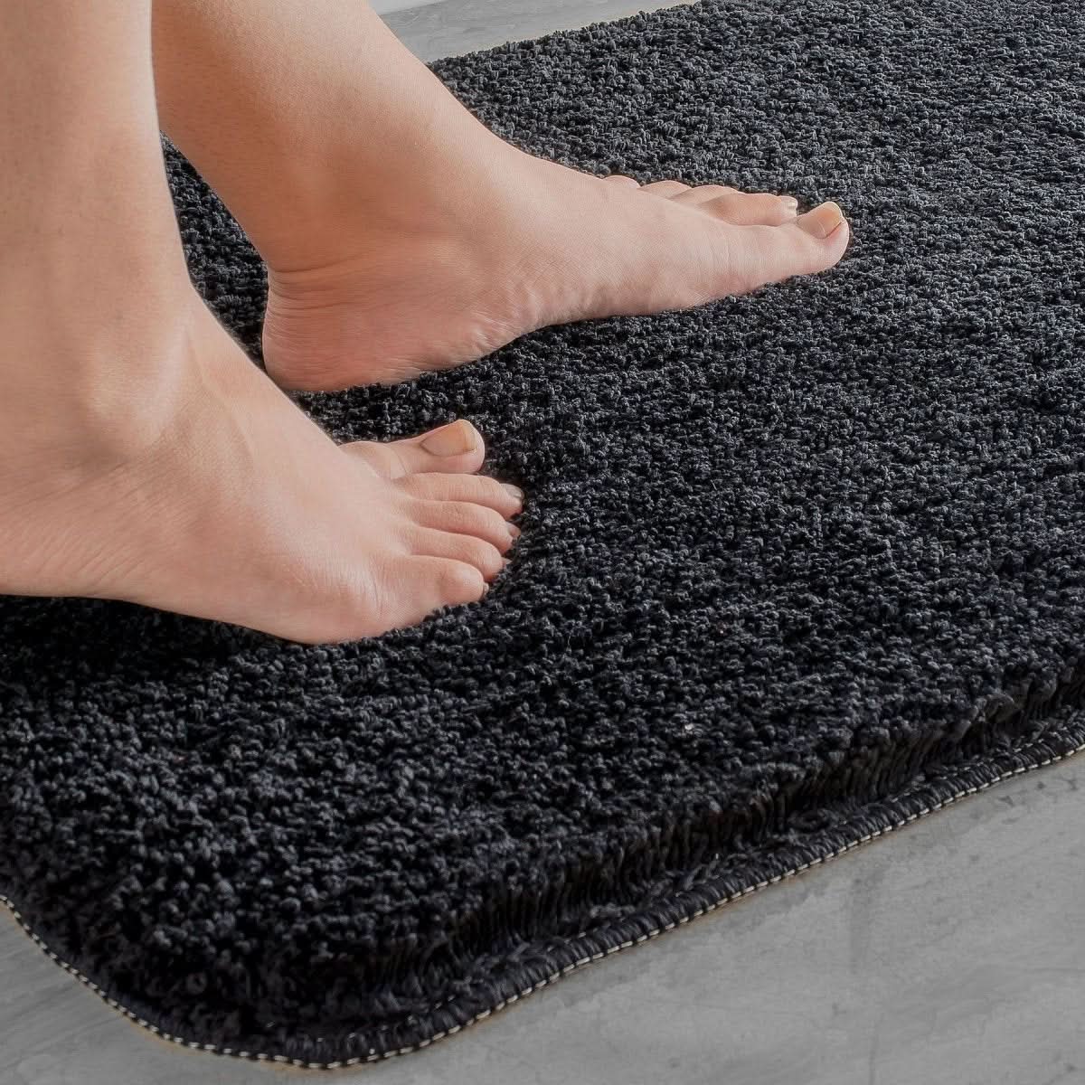 Alfombra de Baño UltraSuave de Microfibra NovaShore, Secado Rápido y Antideslizante para Baños Modernos